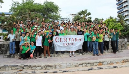 centara-beach-clean